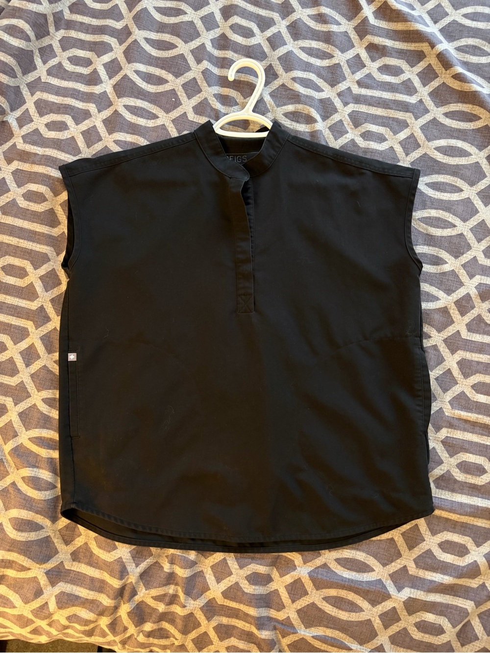 Figs Black Rafaela scrub top